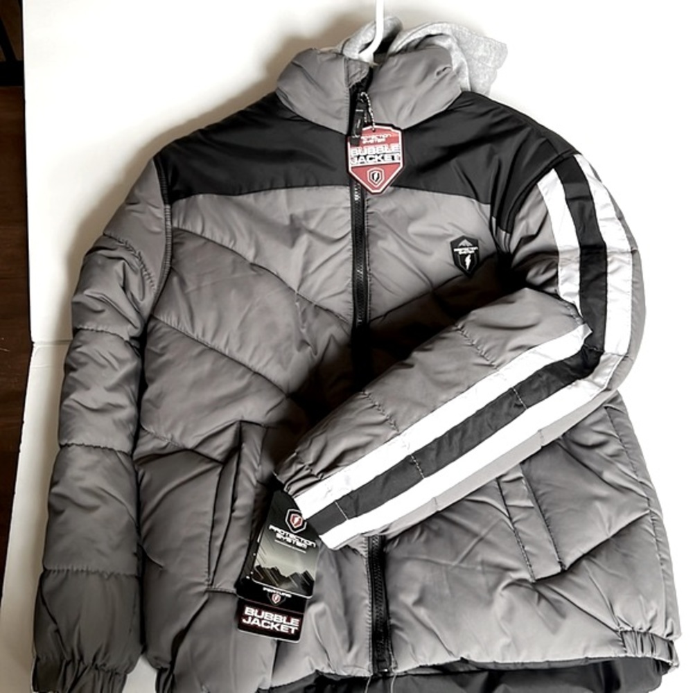 New Boys Puffer Jacket Size 14 / 16 NWT